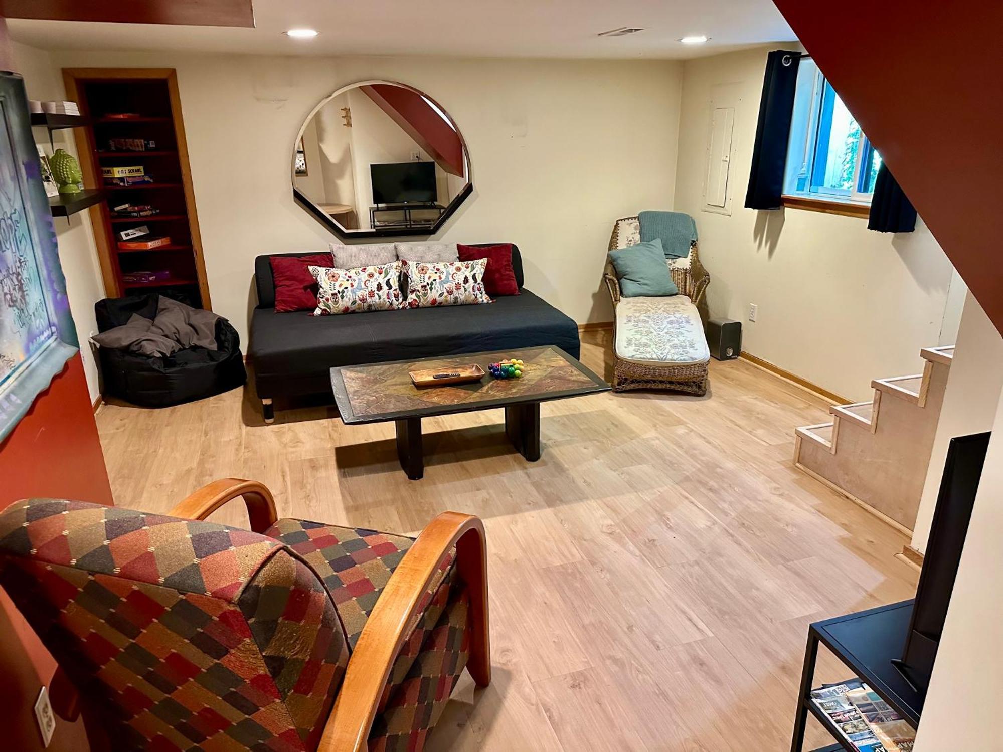 Cozy Pdx Hideout, Ideal Location Apartment *
